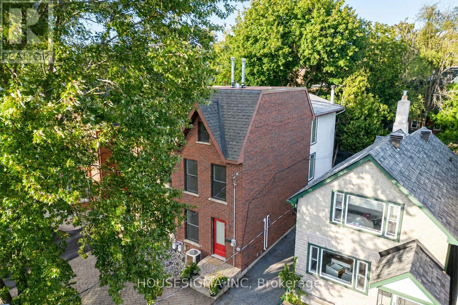 43 SWEETLAND AVENUE