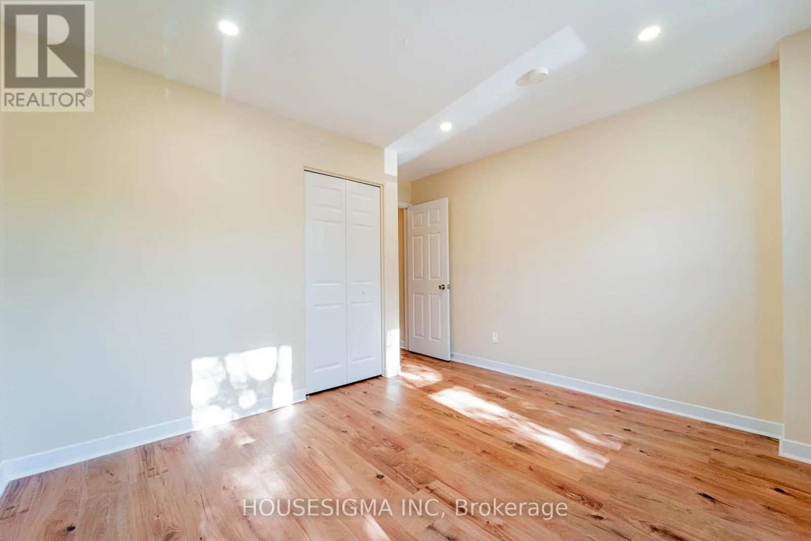 43 SWEETLAND AVENUE
