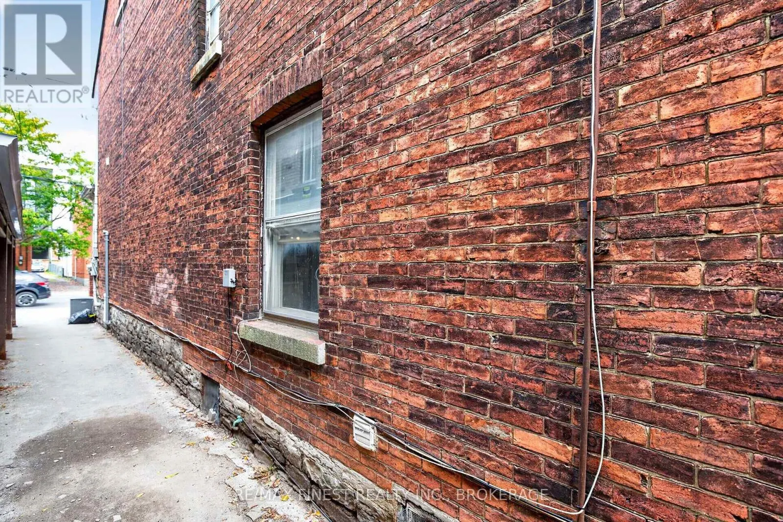 364 BROCK STREET