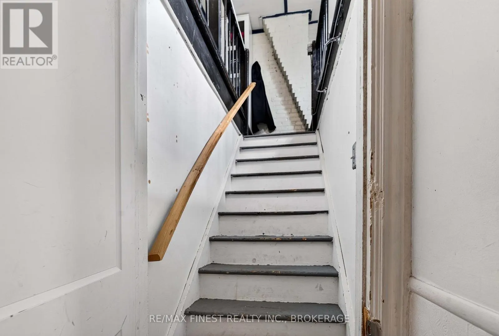 364 BROCK STREET