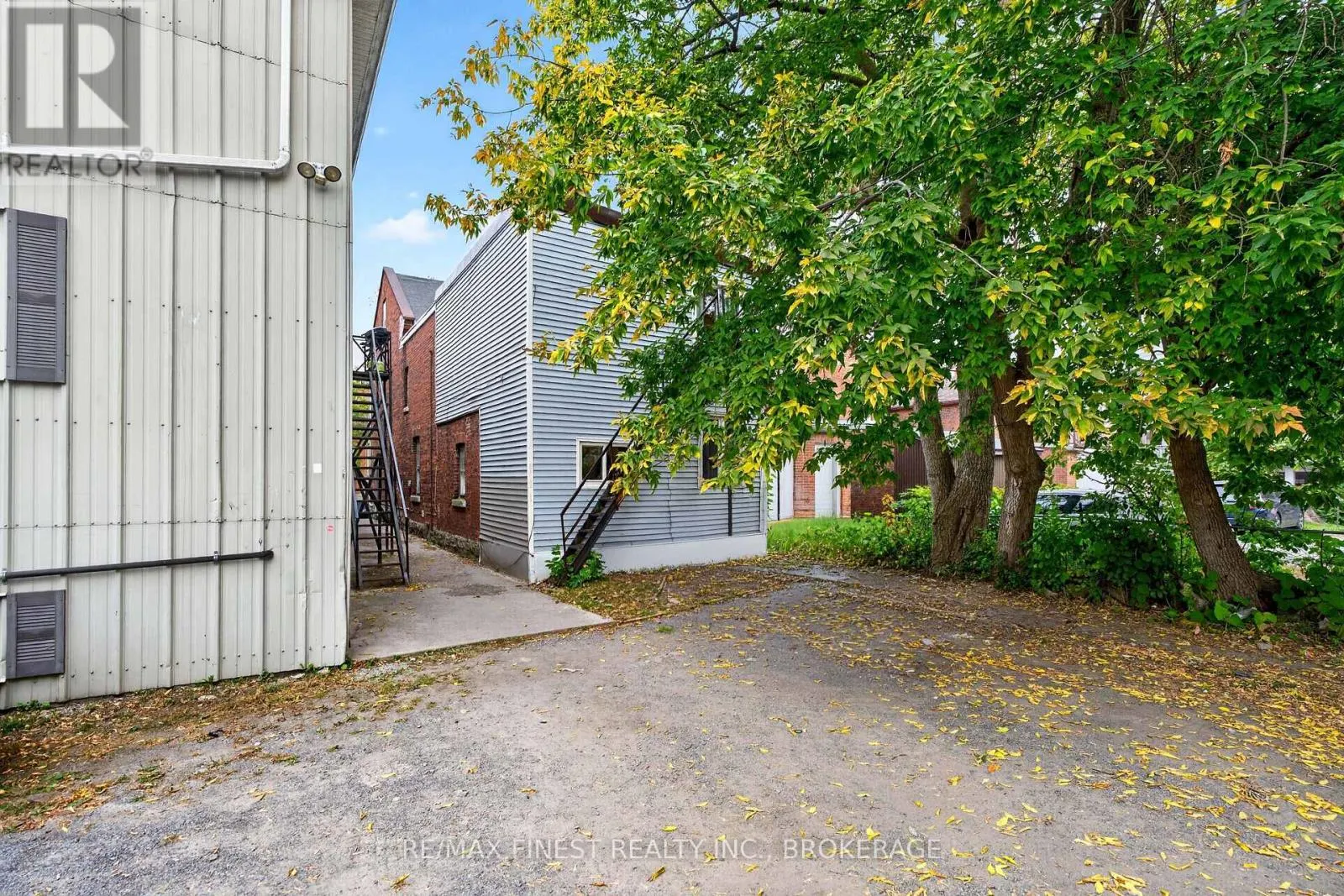 364 BROCK STREET