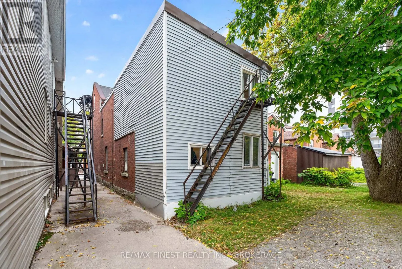 364 BROCK STREET