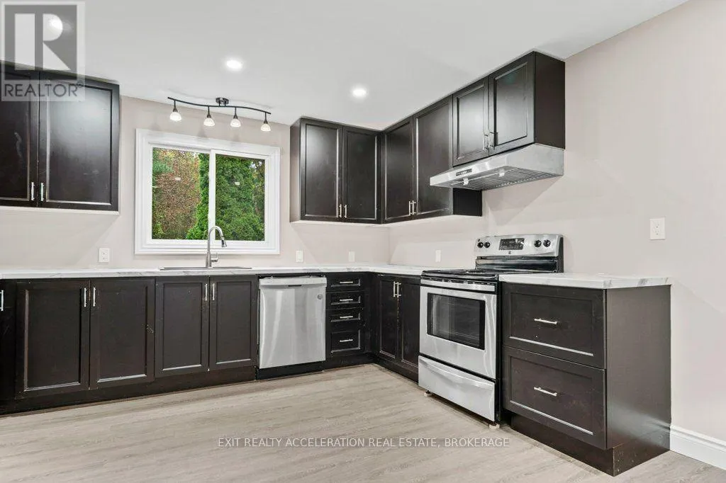 211 BRIDGE STREET W