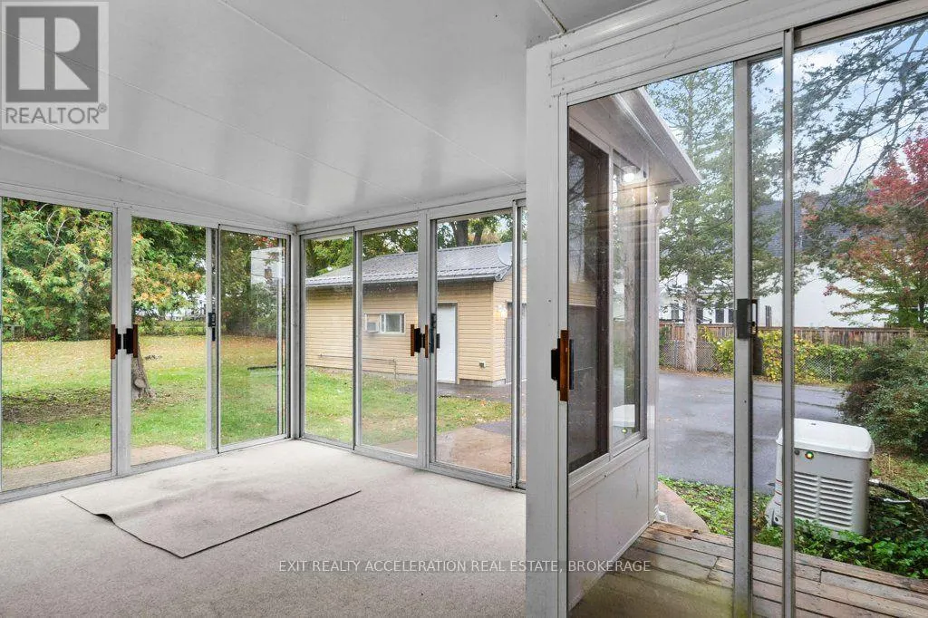211 BRIDGE STREET W