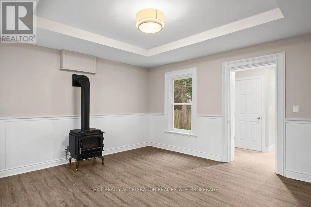 211 BRIDGE STREET W