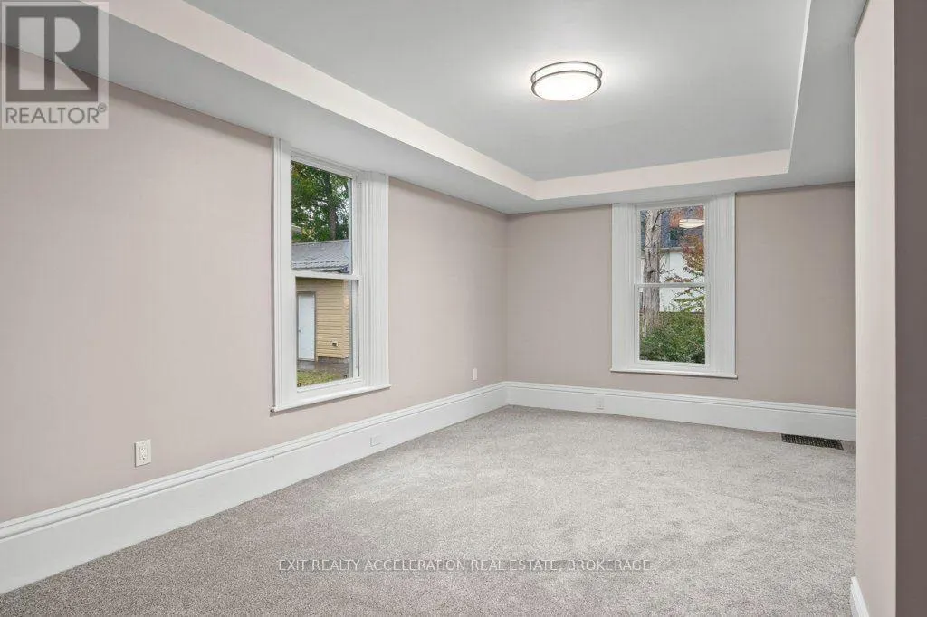211 BRIDGE STREET W