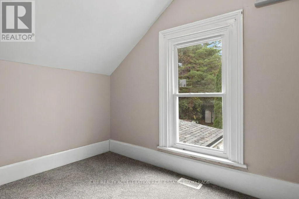 211 BRIDGE STREET W