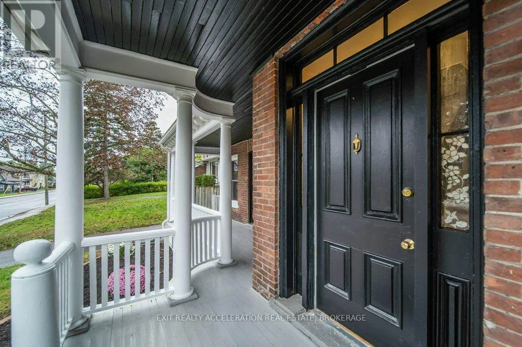 211 BRIDGE STREET W