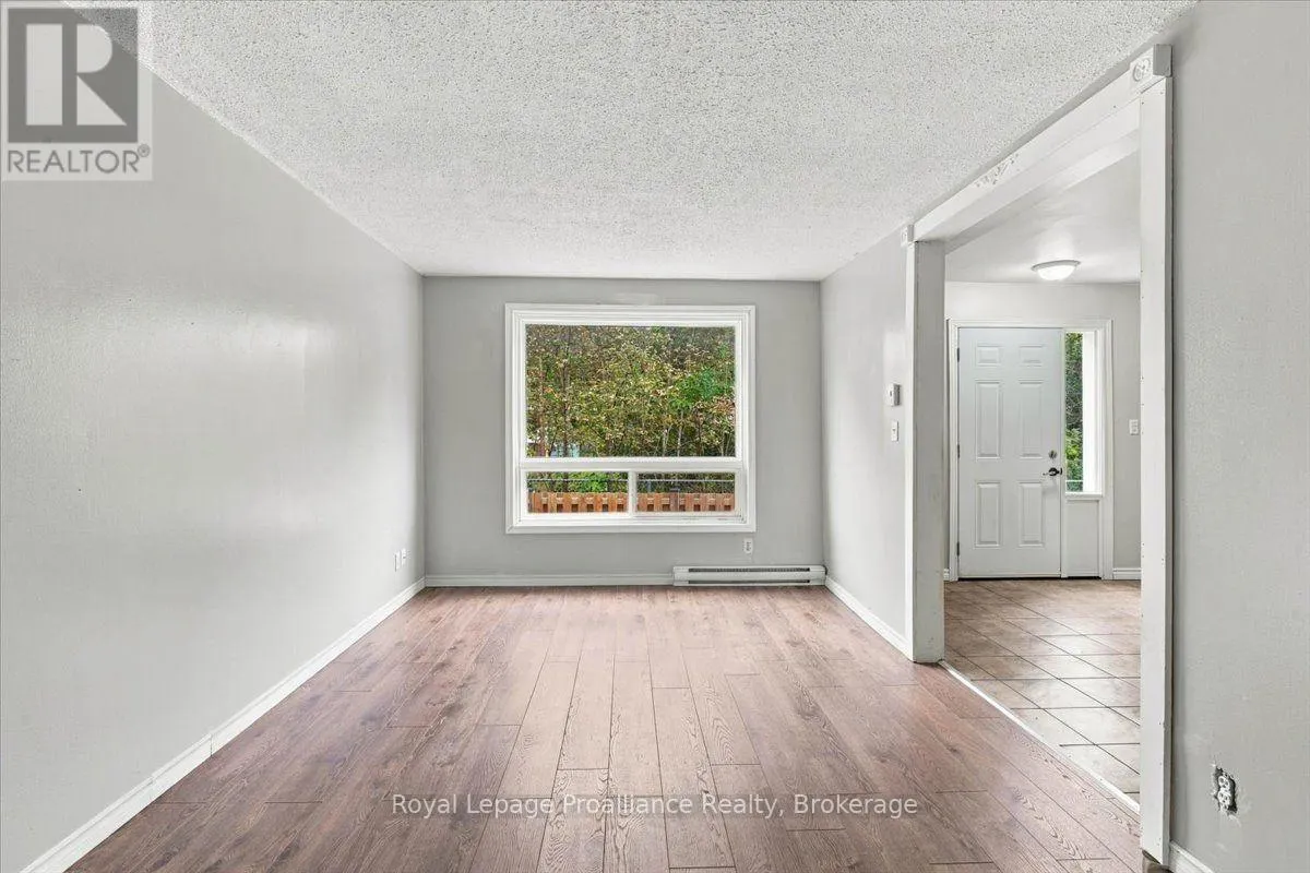 3 - 11 TRACEY PARK DRIVE #3