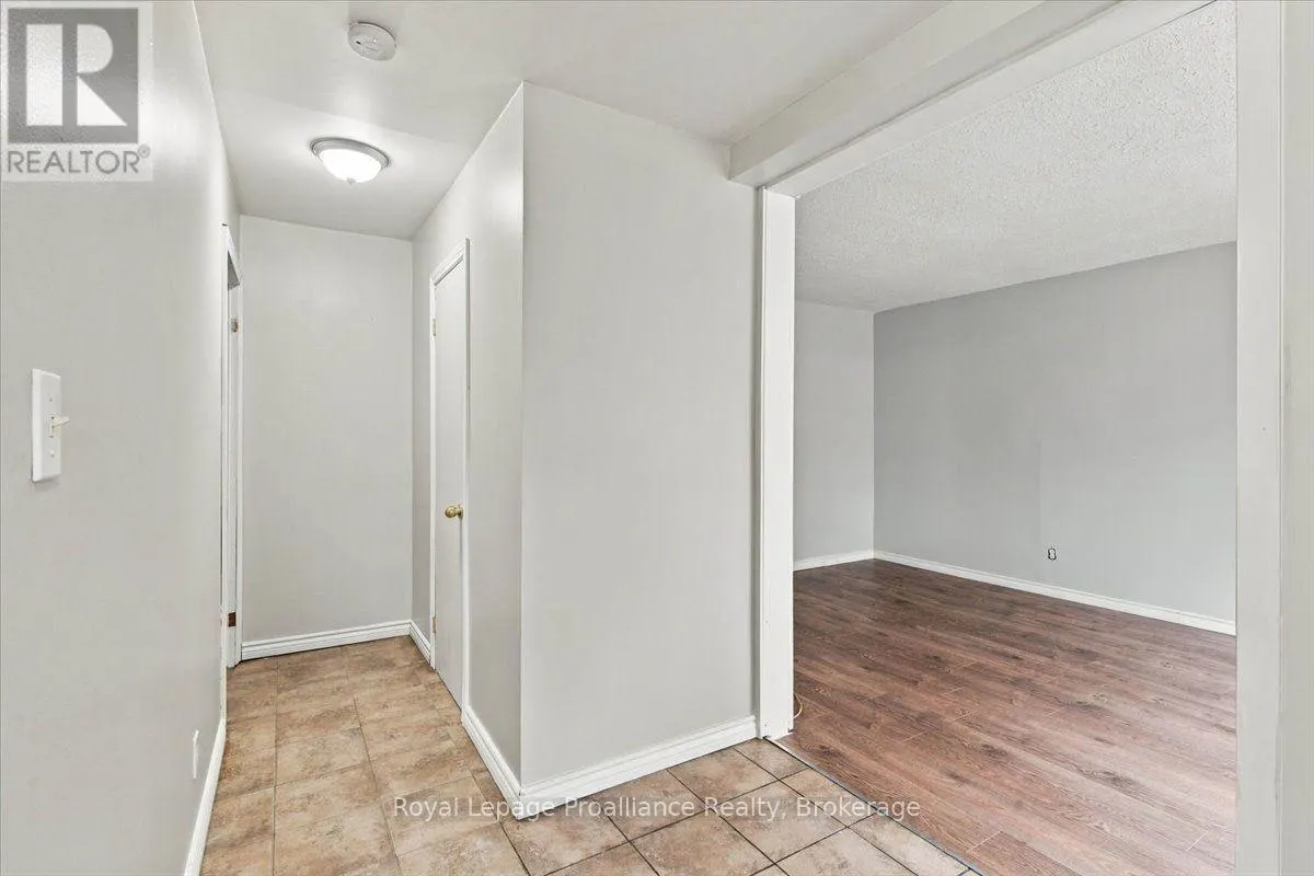 3 - 11 TRACEY PARK DRIVE #3