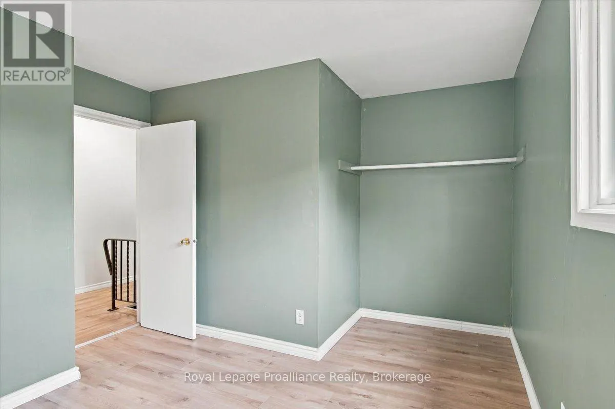 3 - 11 TRACEY PARK DRIVE #3