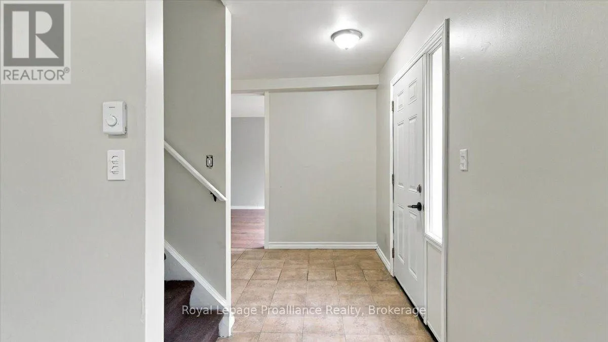3 - 11 TRACEY PARK DRIVE #3