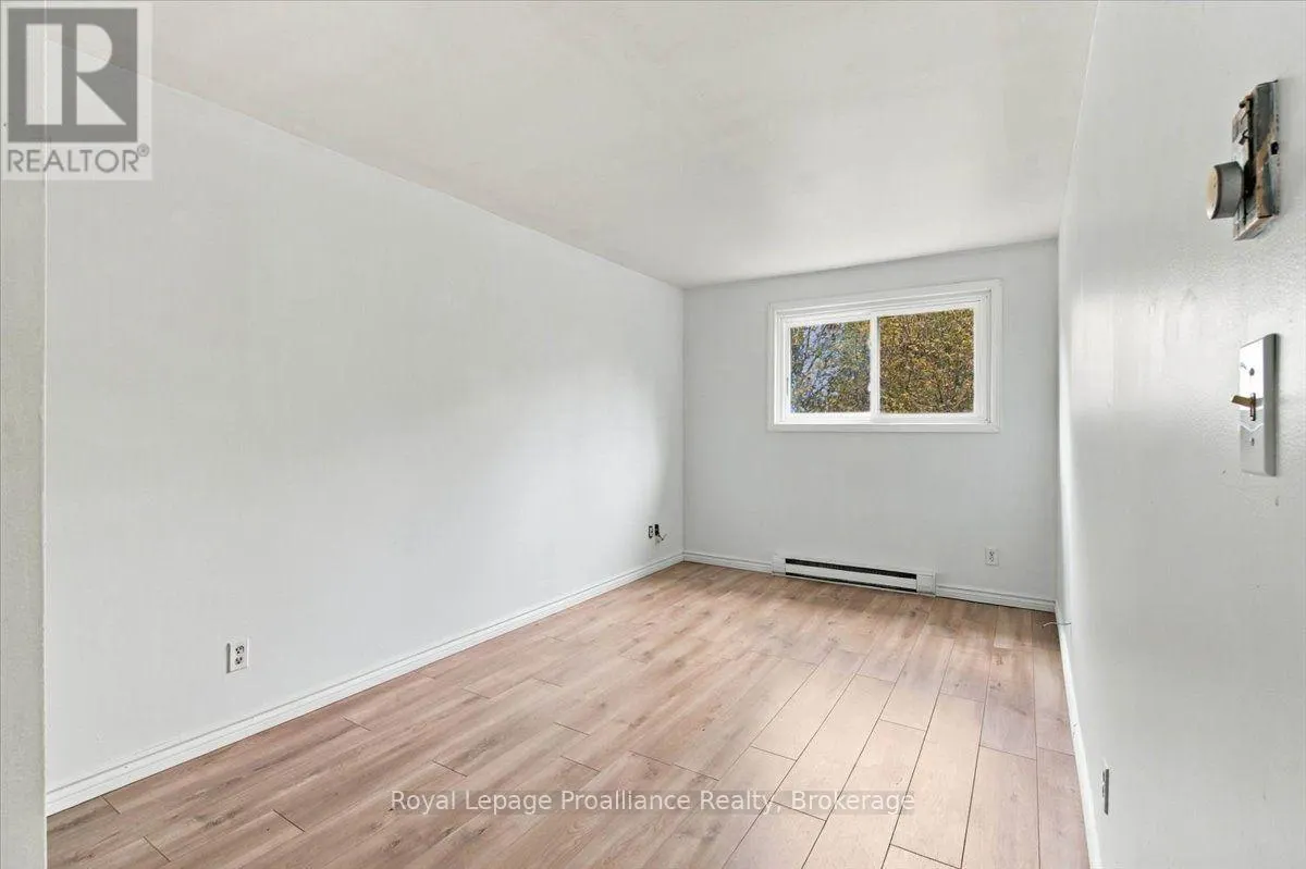 3 - 11 TRACEY PARK DRIVE #3