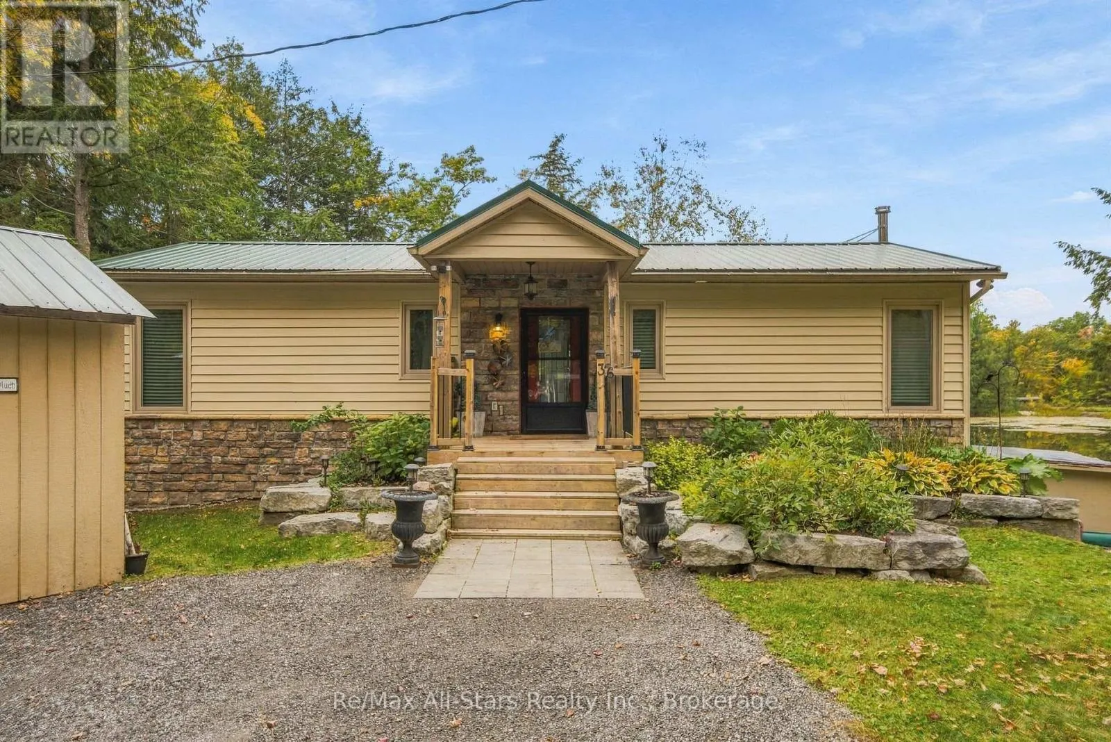 36 JACK PINE WAY
