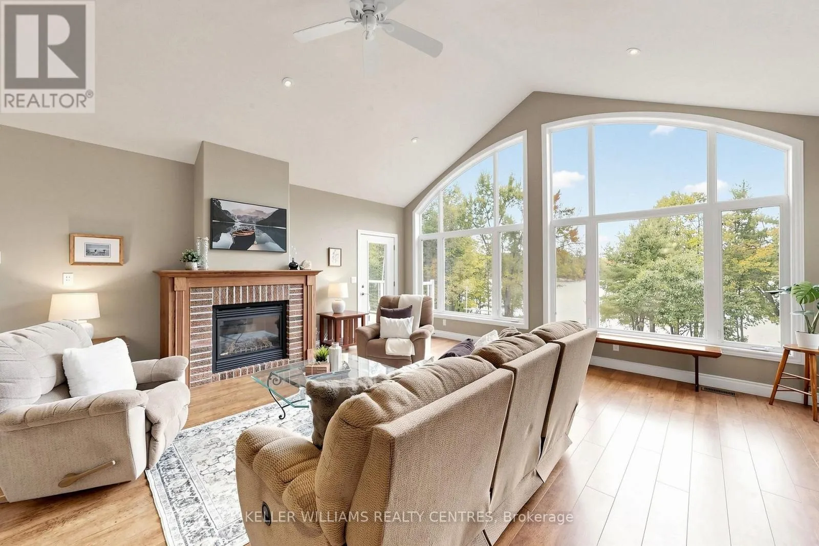 UNIT 4 - 1623 HOUSEYS RAPIDS ROAD