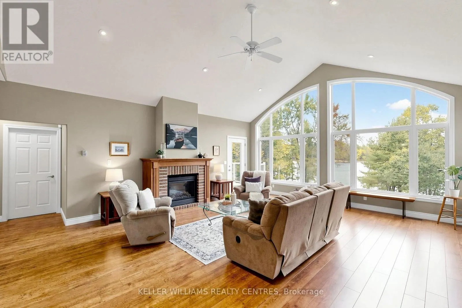 UNIT 4 - 1623 HOUSEYS RAPIDS ROAD