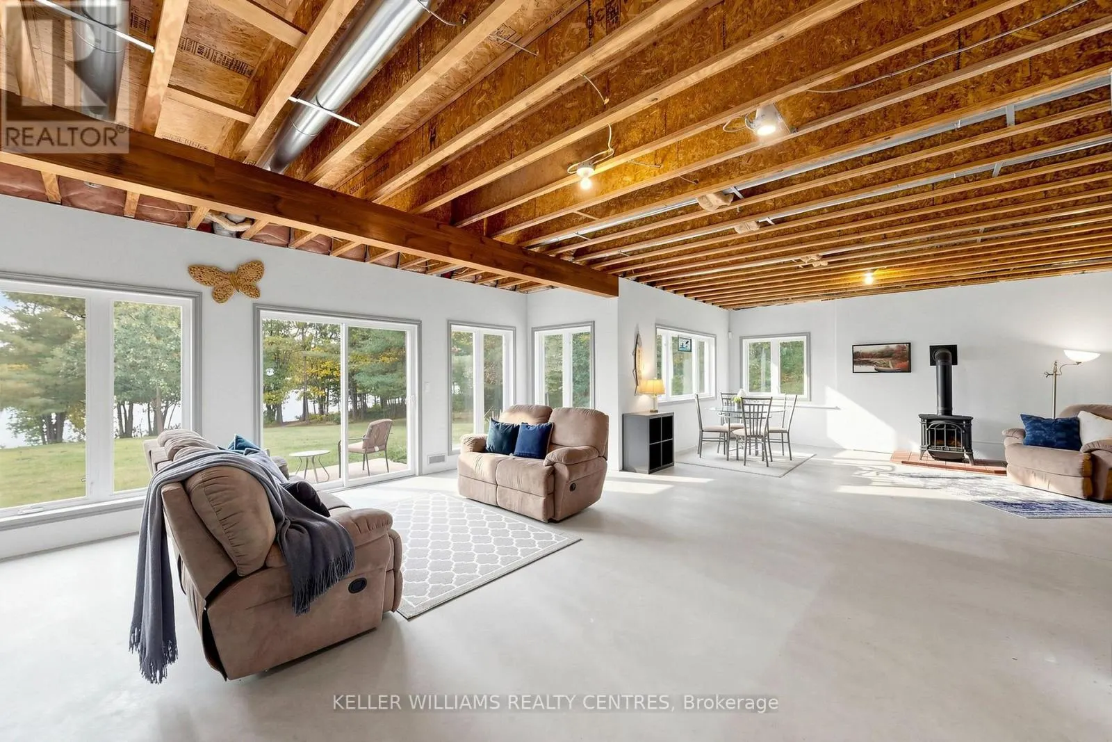 UNIT 4 - 1623 HOUSEYS RAPIDS ROAD