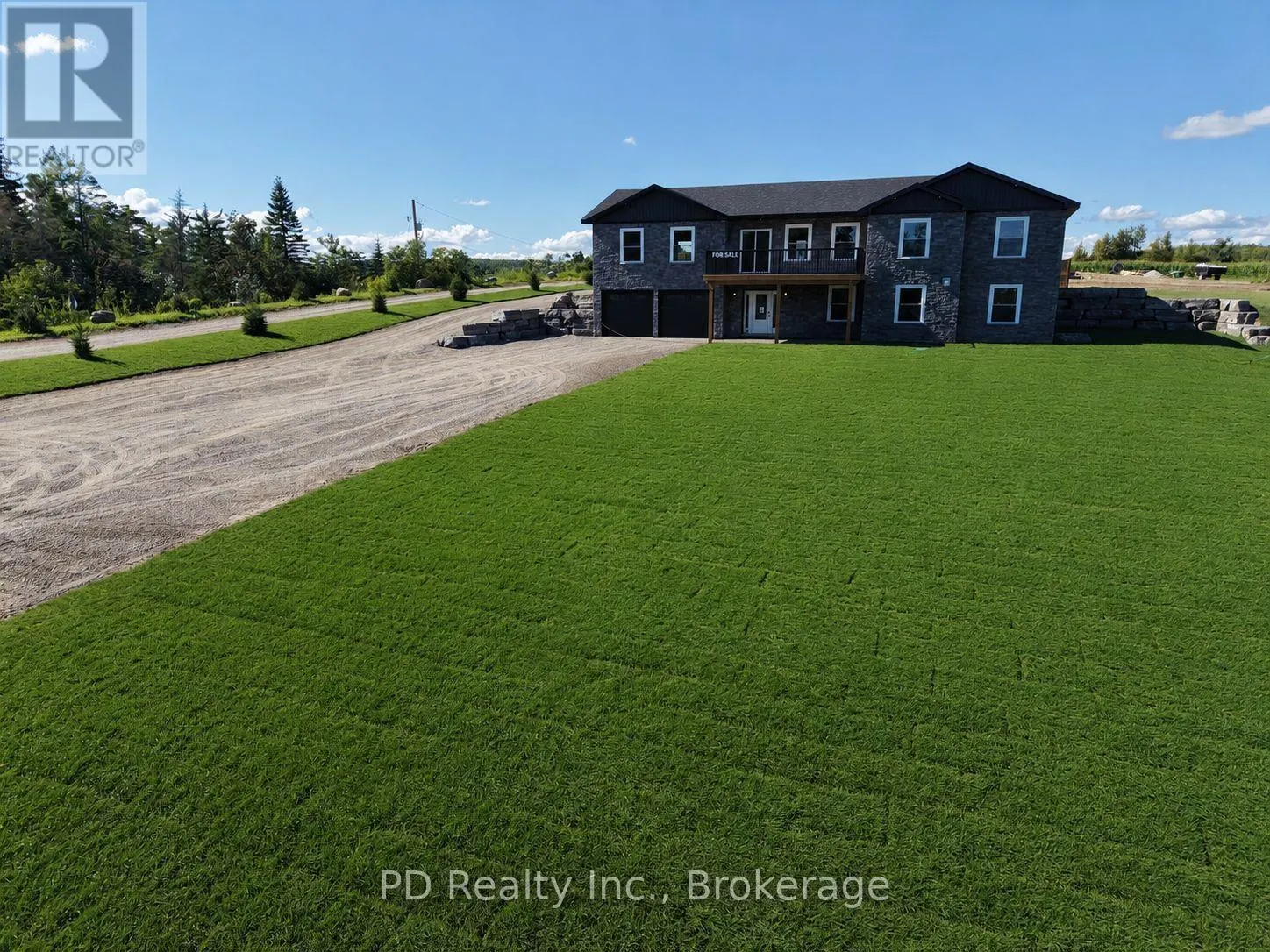 2467 QUEEN MARY STREET