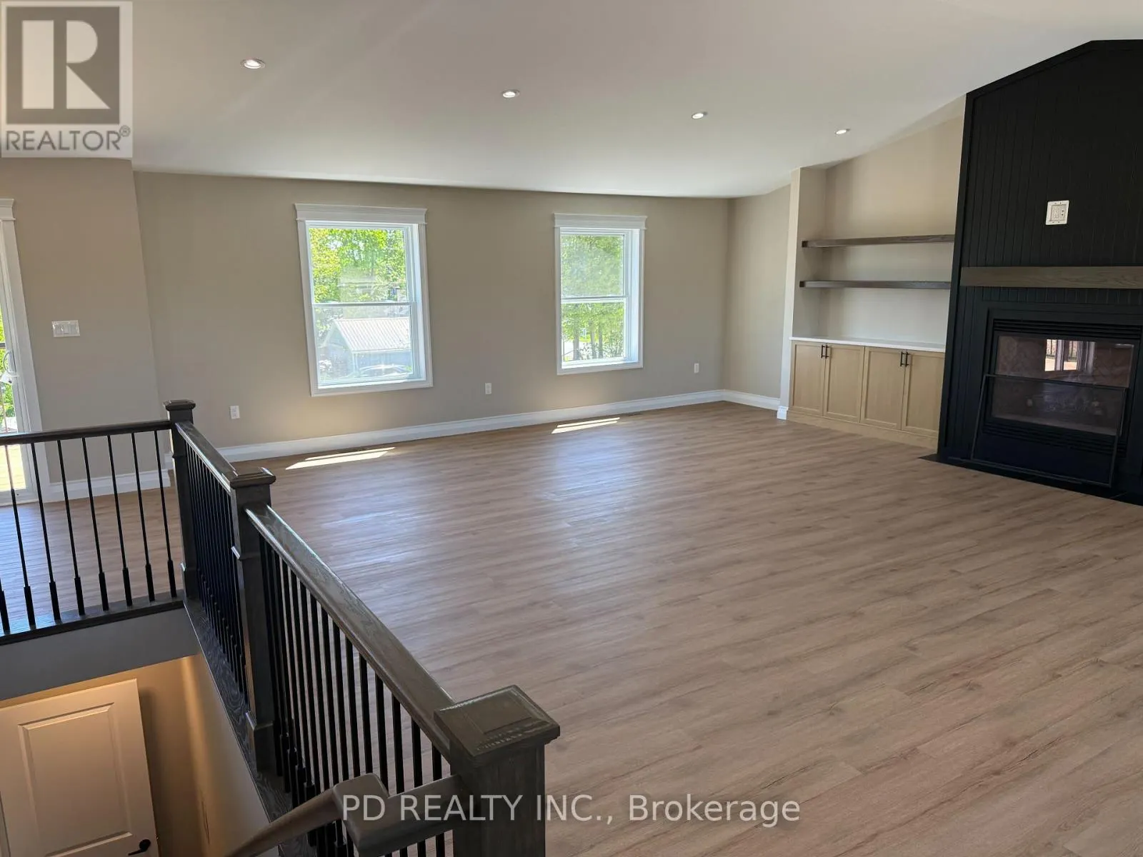 2467 QUEEN MARY STREET