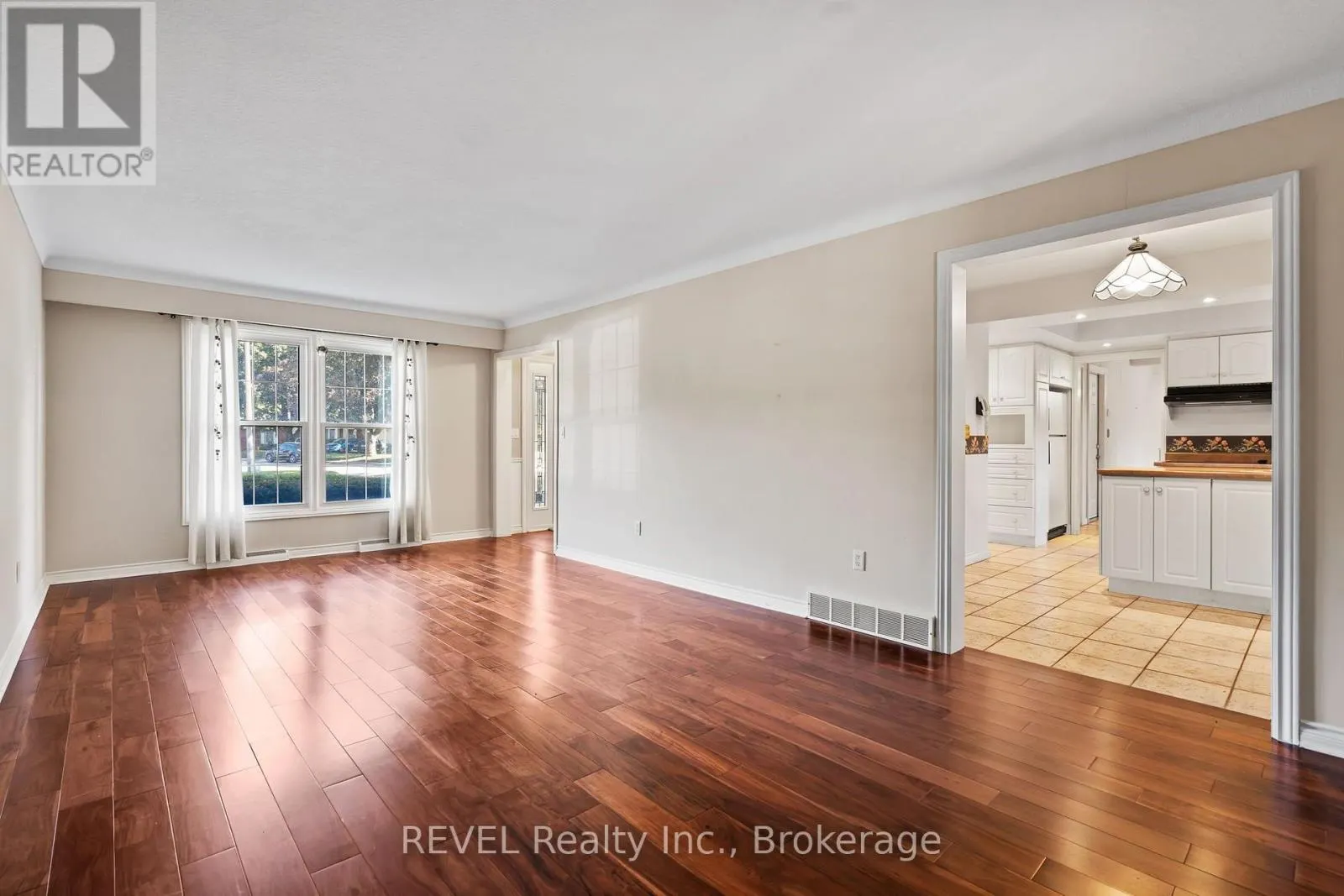3839 POTTER HEIGHTS