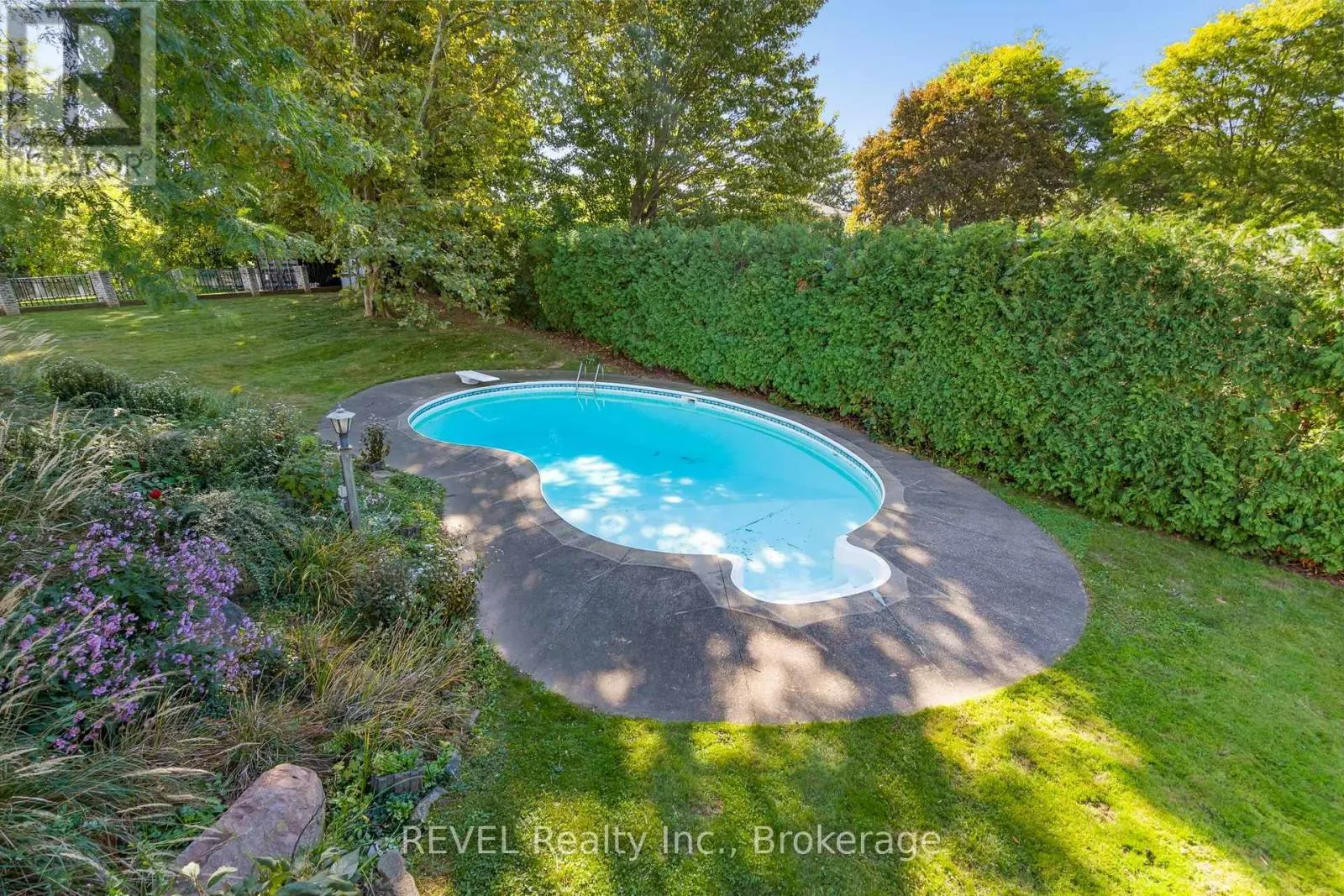 3839 POTTER HEIGHTS