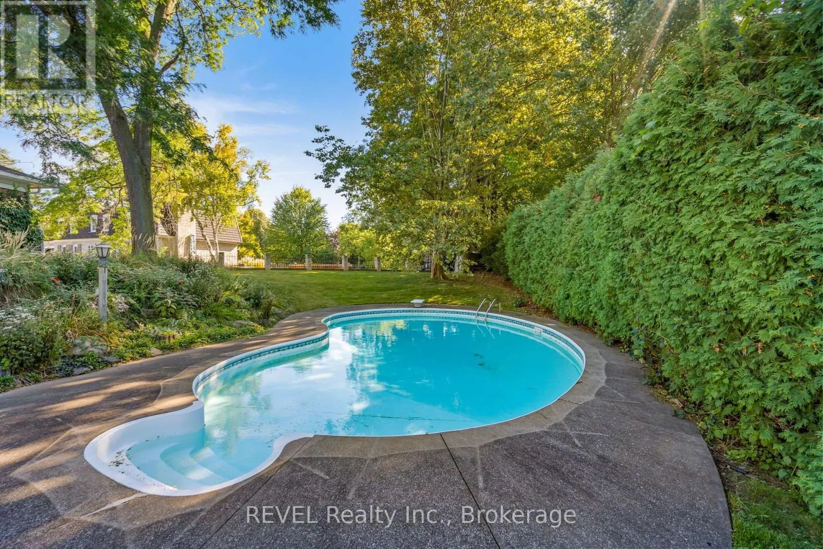 3839 POTTER HEIGHTS