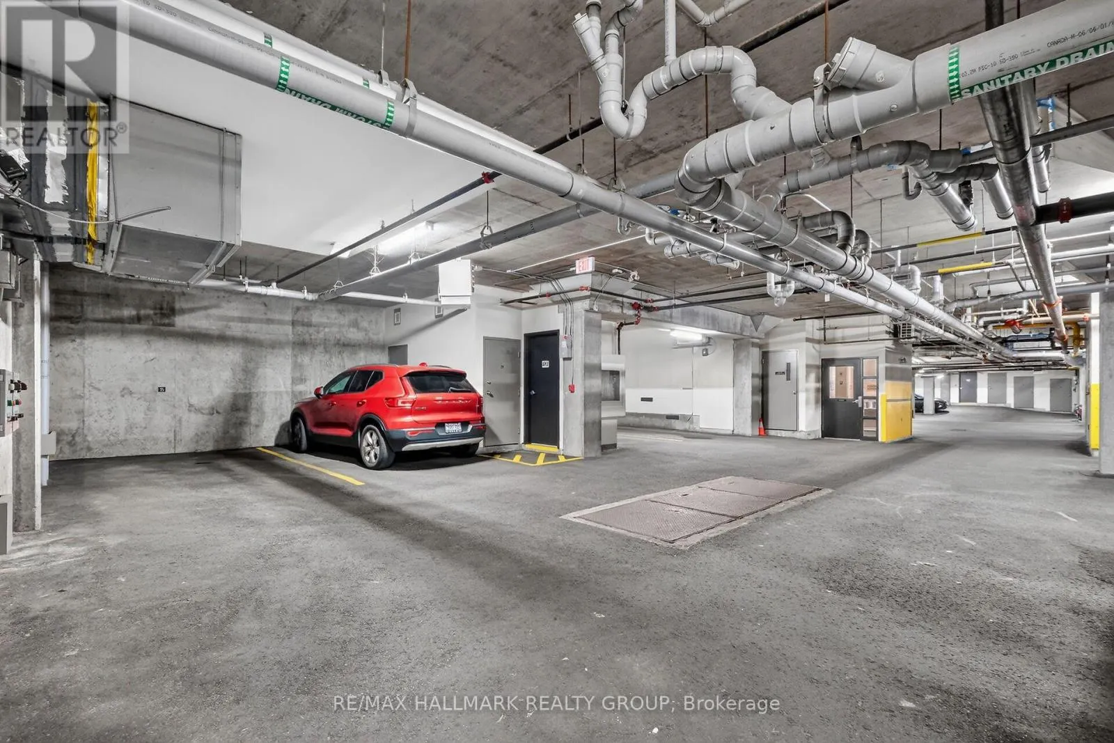 210 - 457 MCLEOD STREET