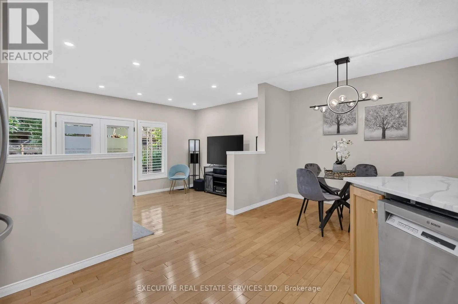 427 BEAVER CREEK ROAD