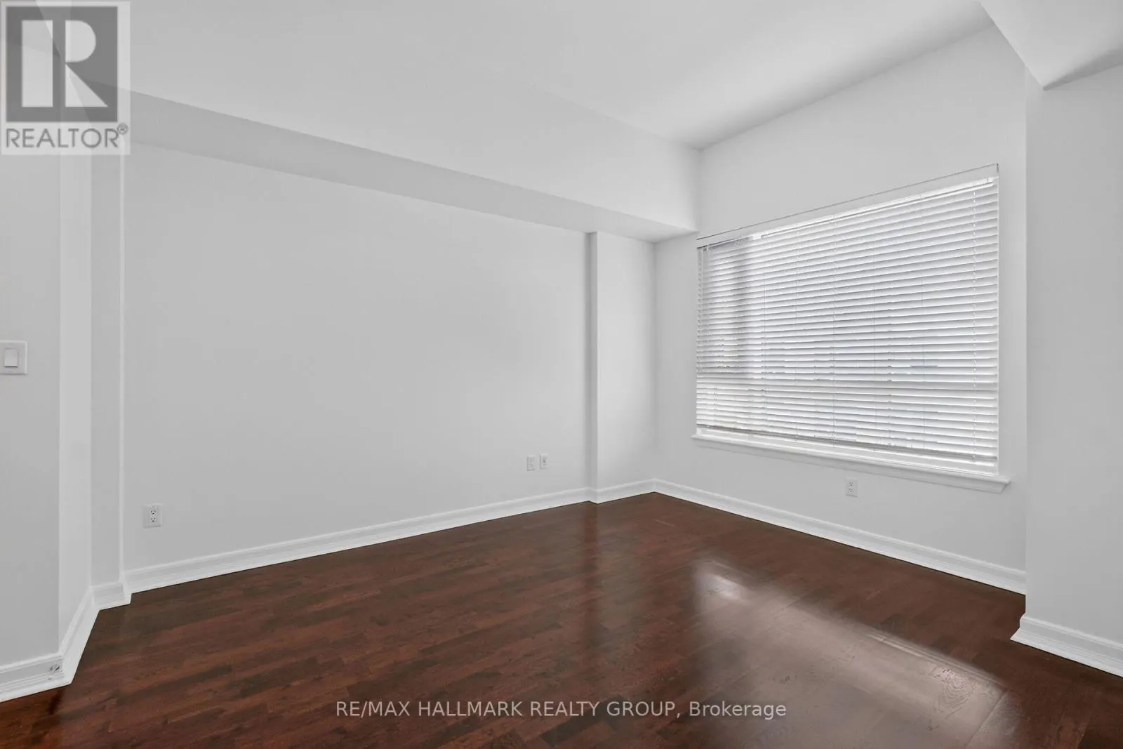 1209 - 200 BESSERER STREET