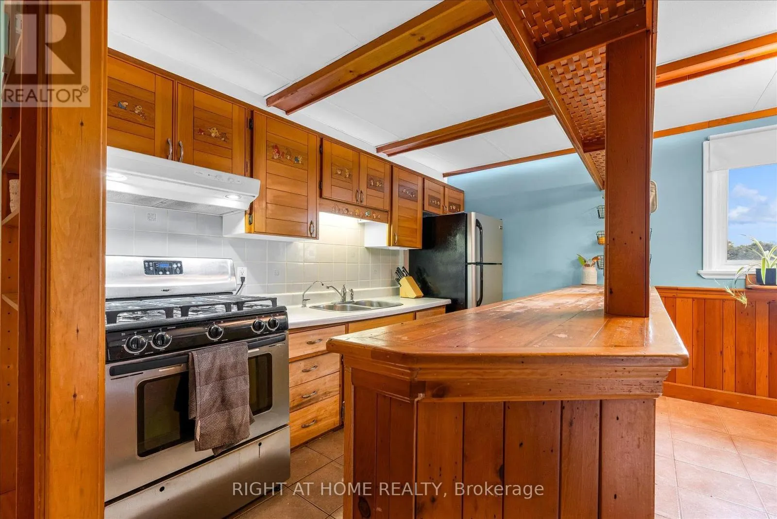 404 CONCESSION 5 ROAD