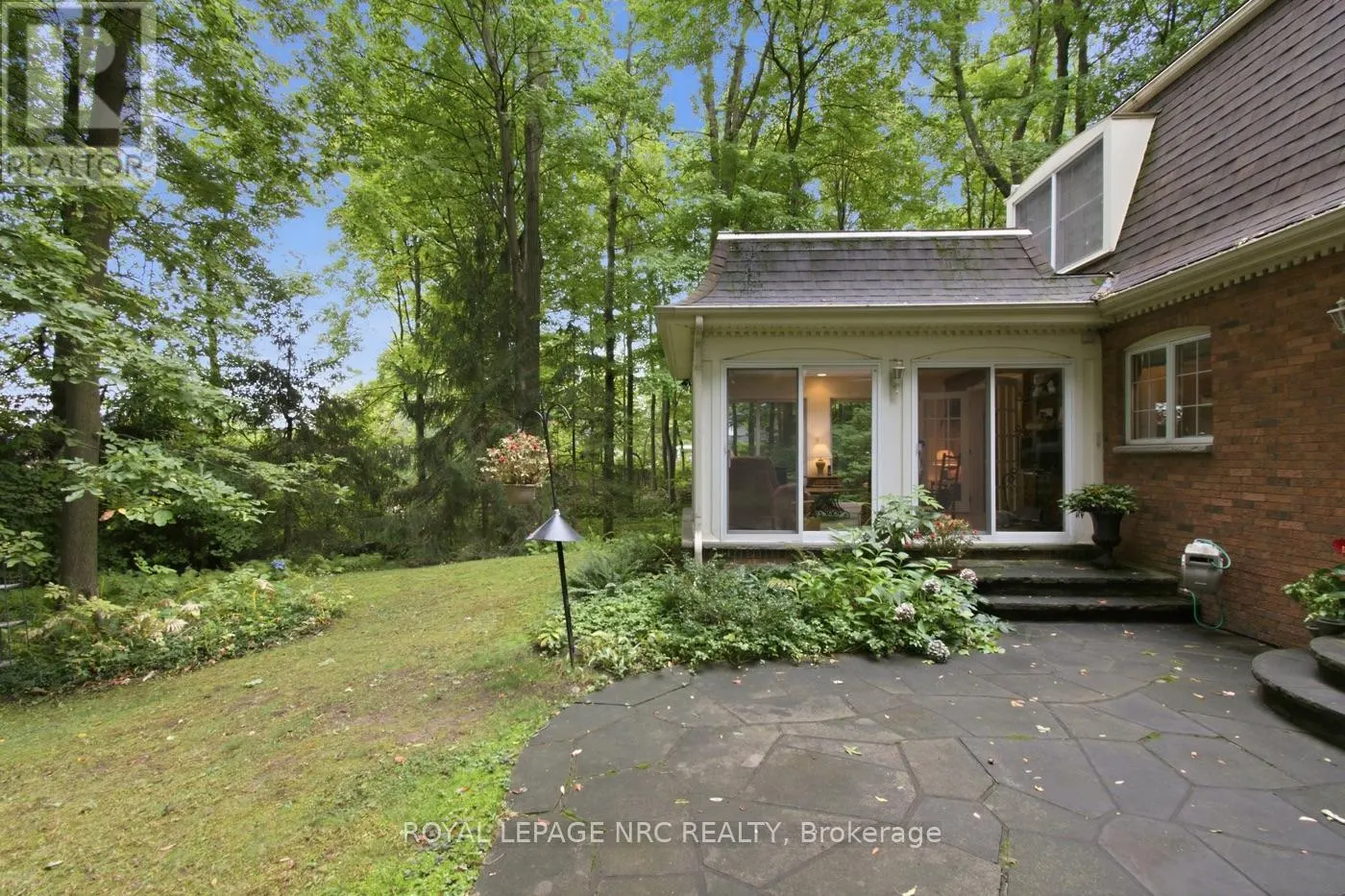 53 STELLA STREET