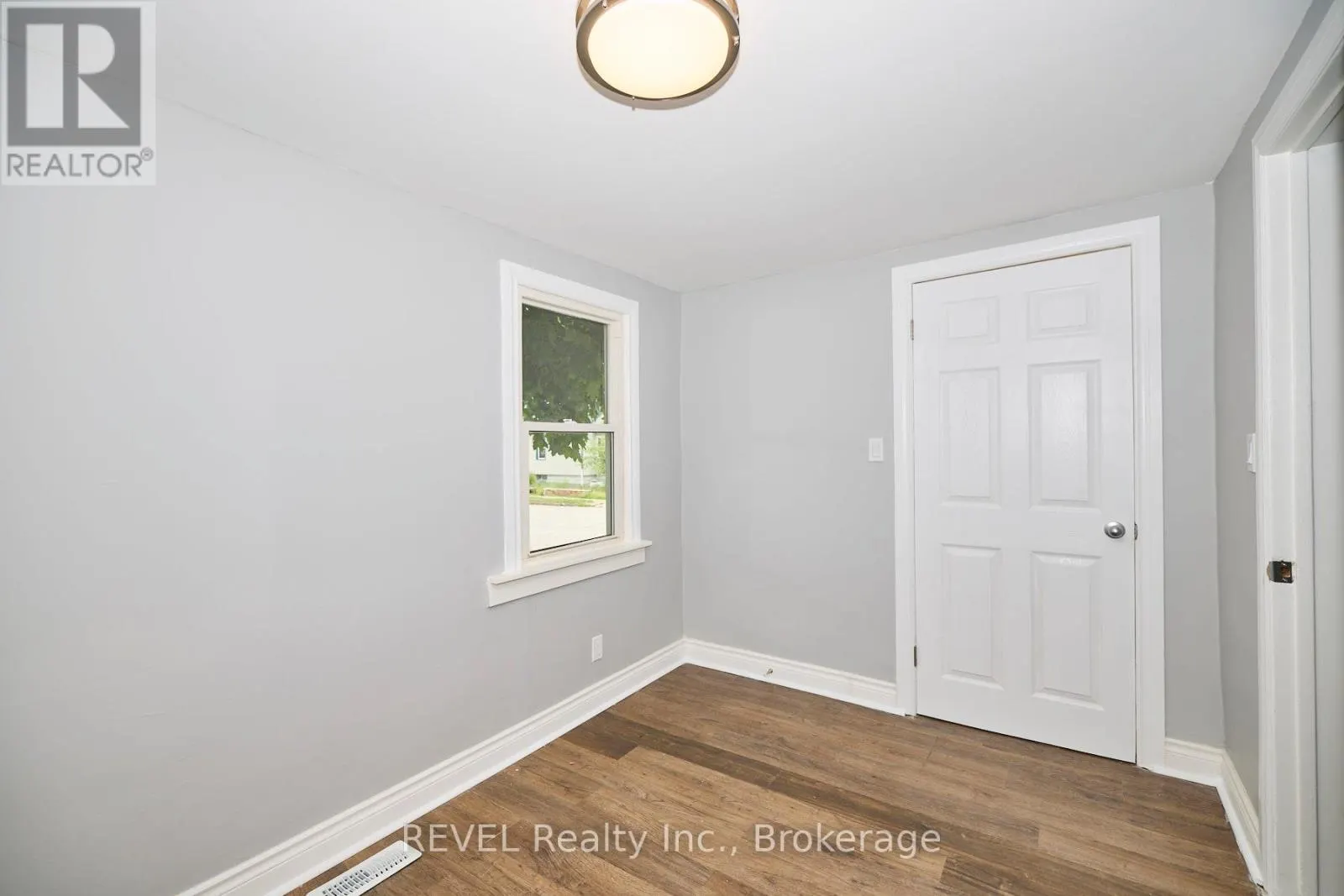 43 COSBY AVENUE