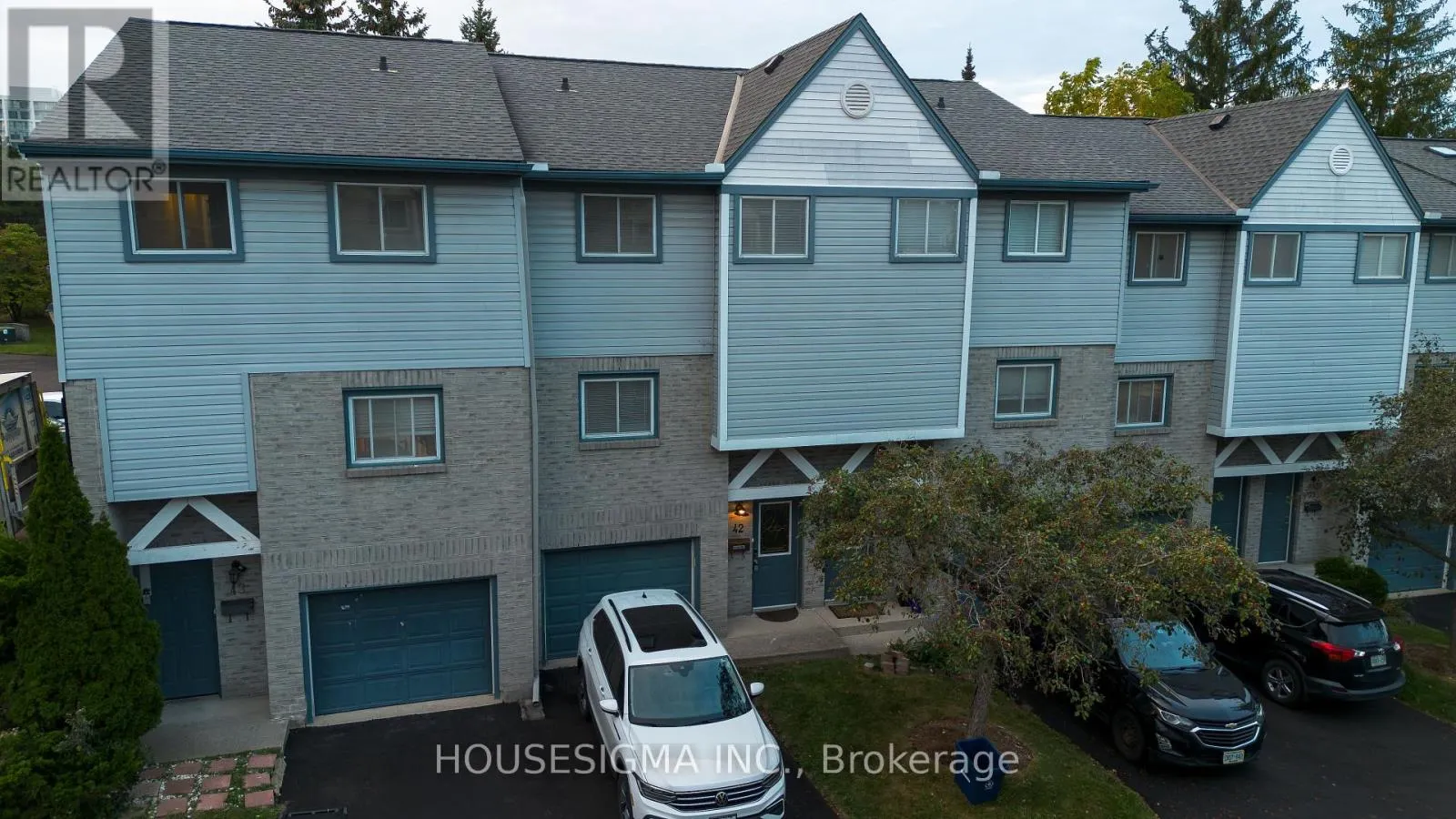 42 - 589 BEECHWOOD DRIVE