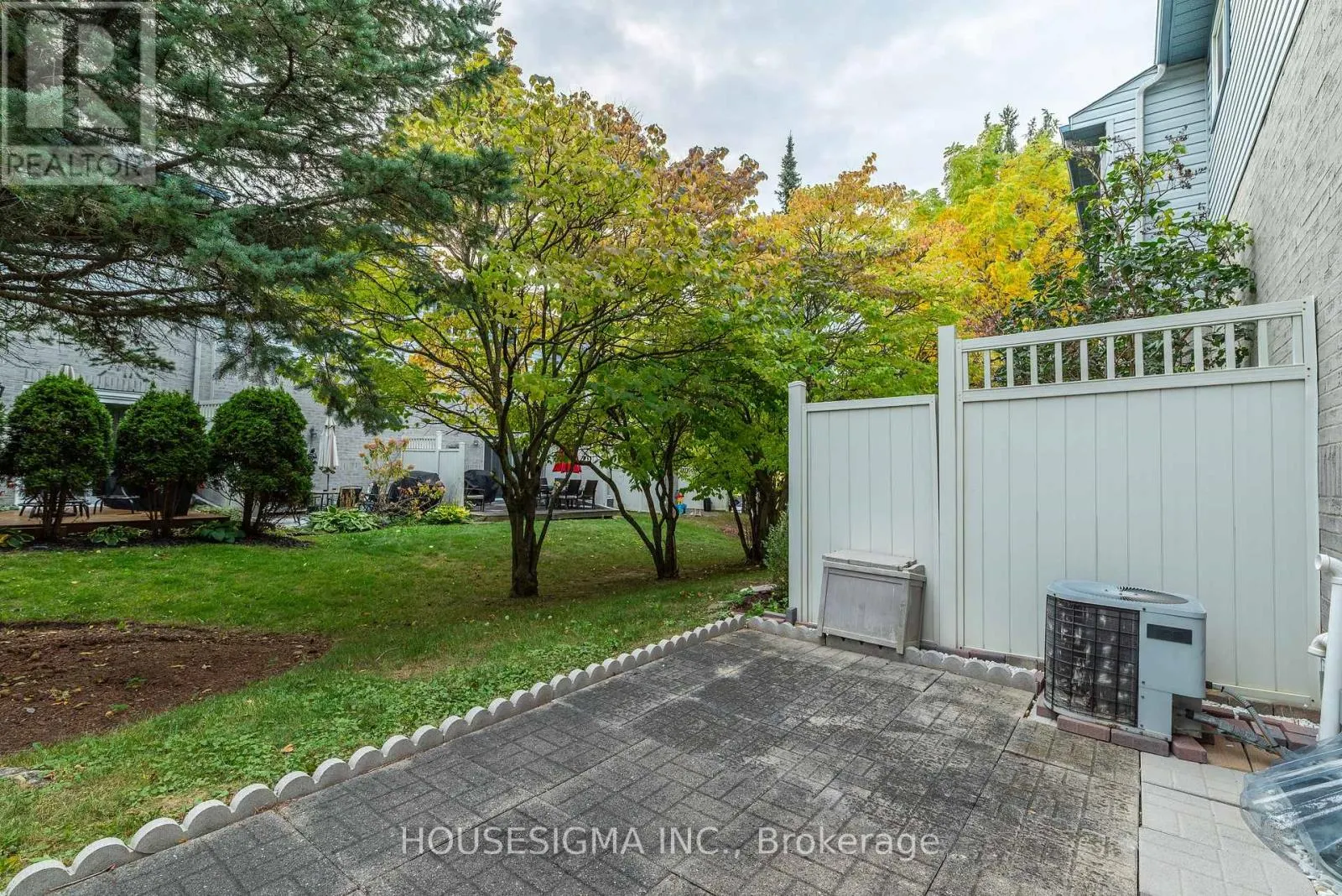 42 - 589 BEECHWOOD DRIVE