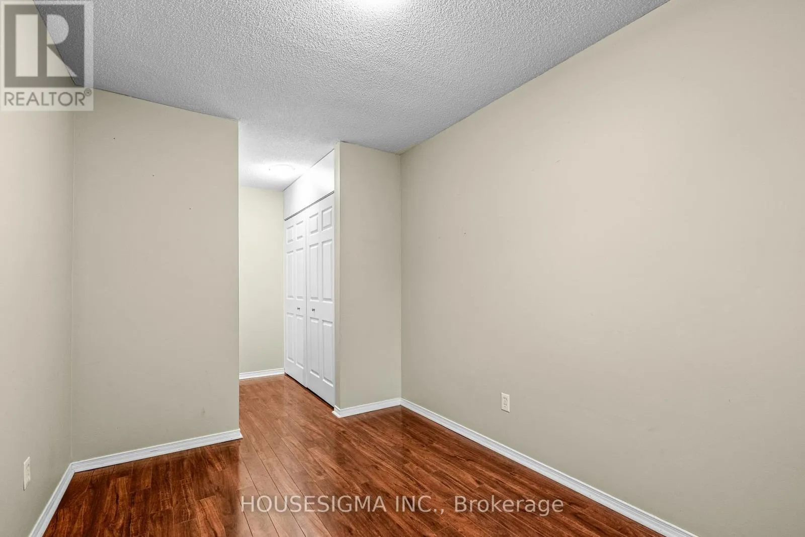 42 - 589 BEECHWOOD DRIVE