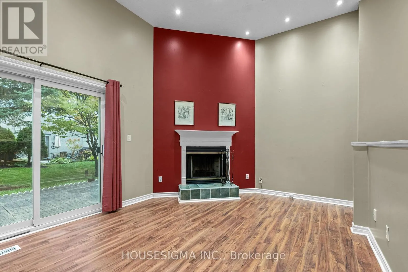 42 - 589 BEECHWOOD DRIVE