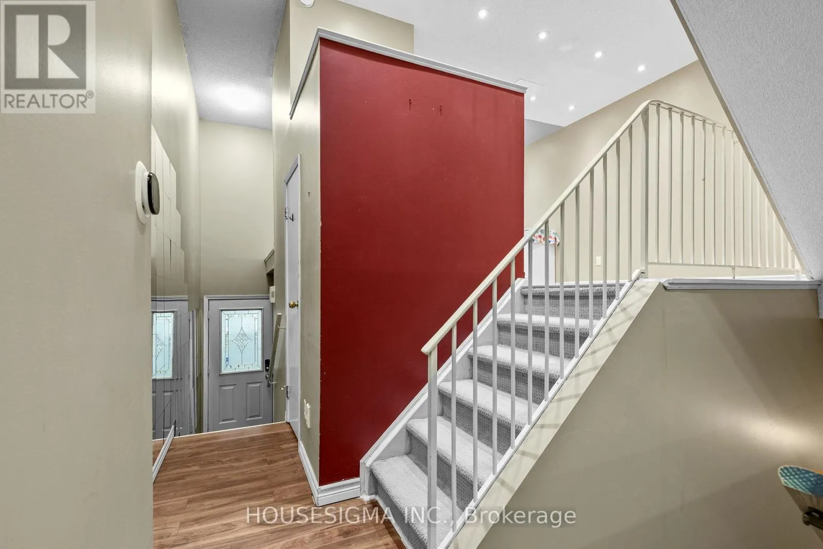 42 - 589 BEECHWOOD DRIVE