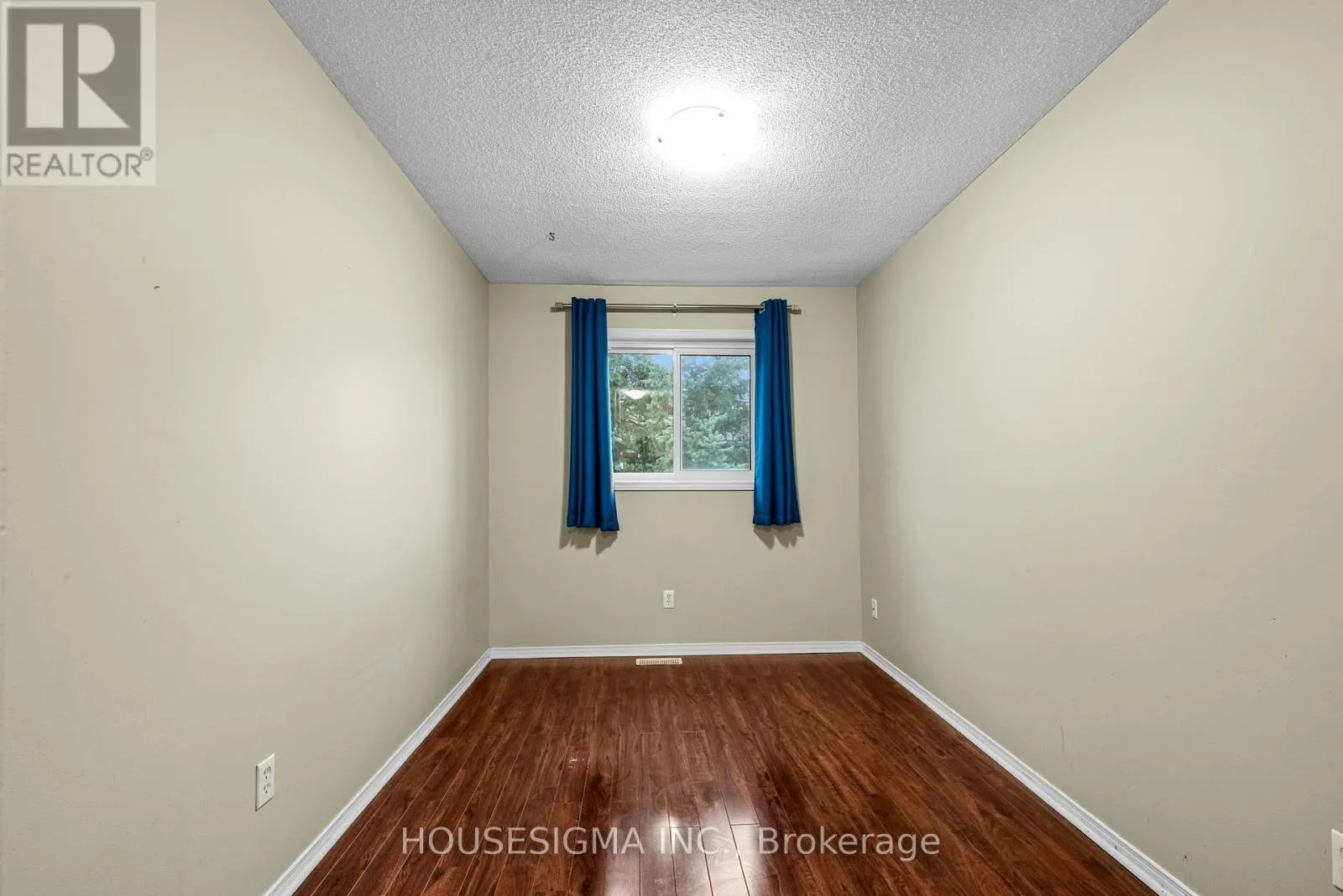 42 - 589 BEECHWOOD DRIVE