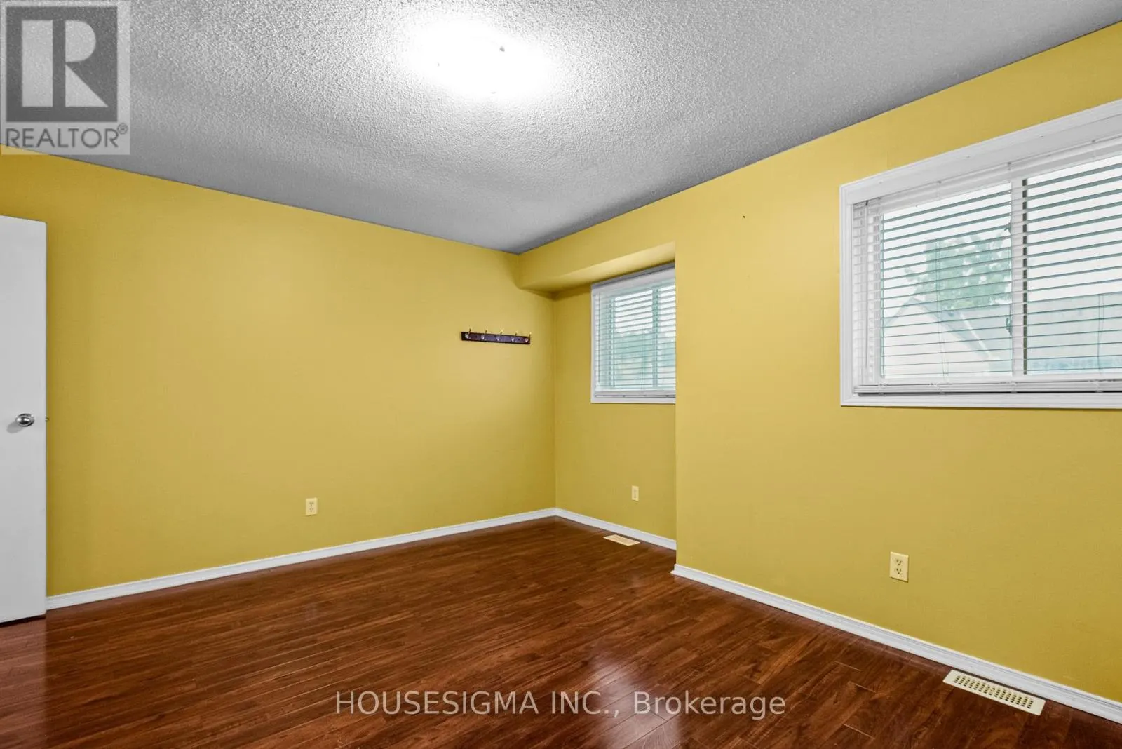42 - 589 BEECHWOOD DRIVE