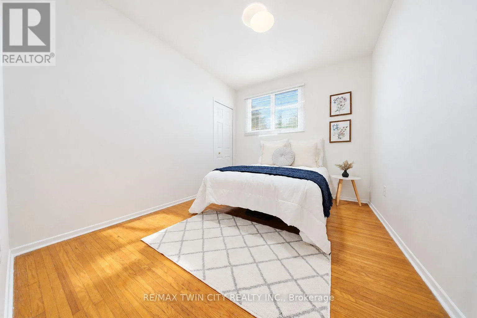 16 BURWELL STREET