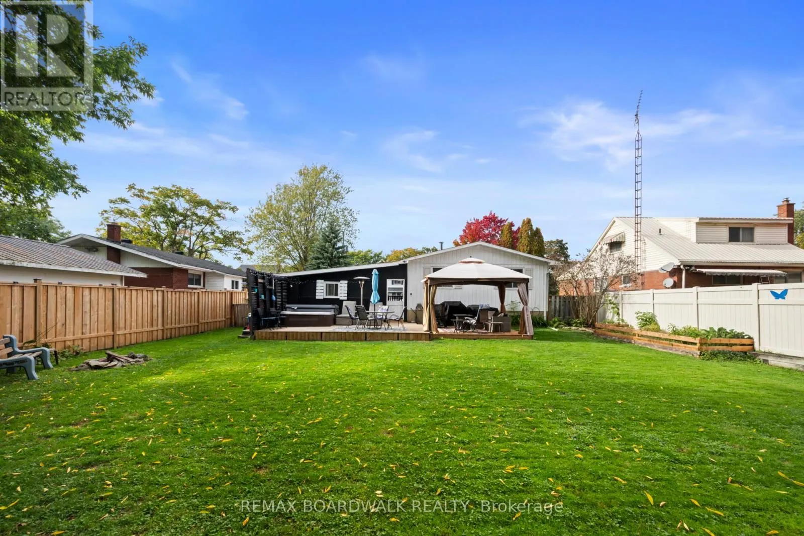 353 CHURCHILL ROAD E