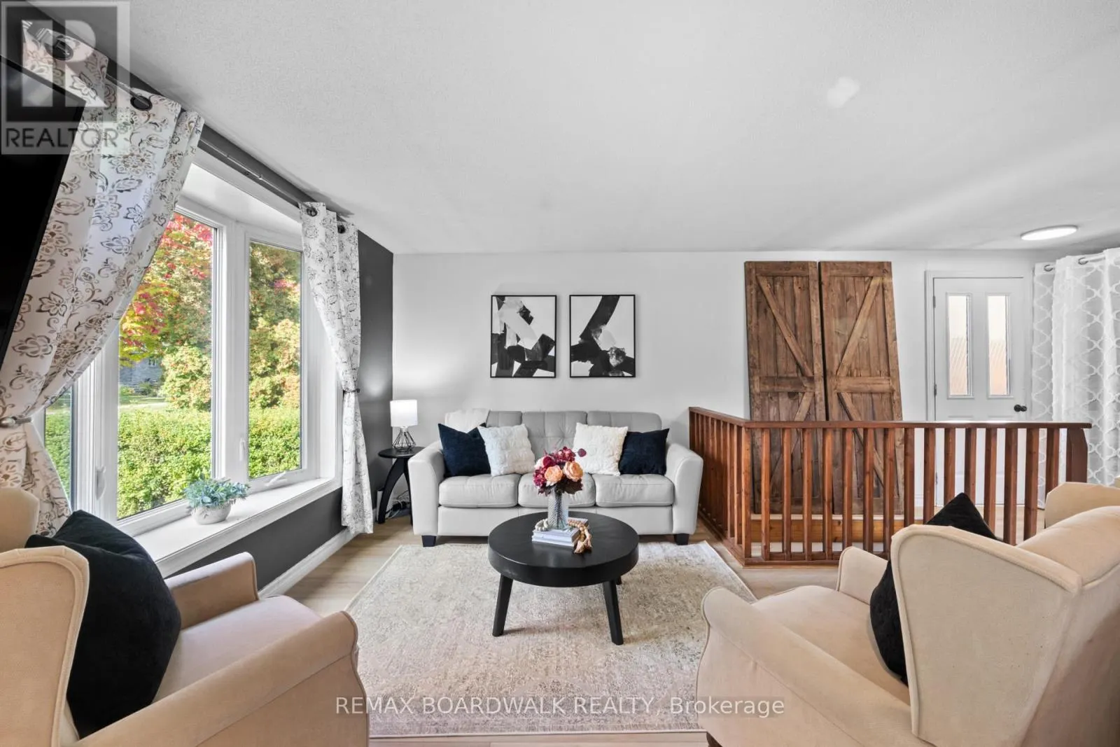 353 CHURCHILL ROAD E