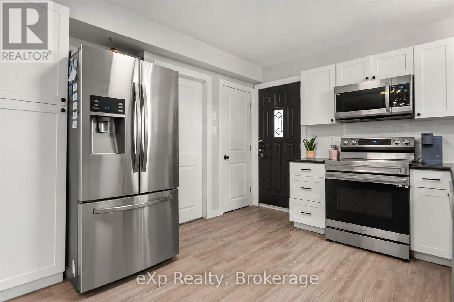 UNIT A - 89 COLLEGE STREET E #Unit A