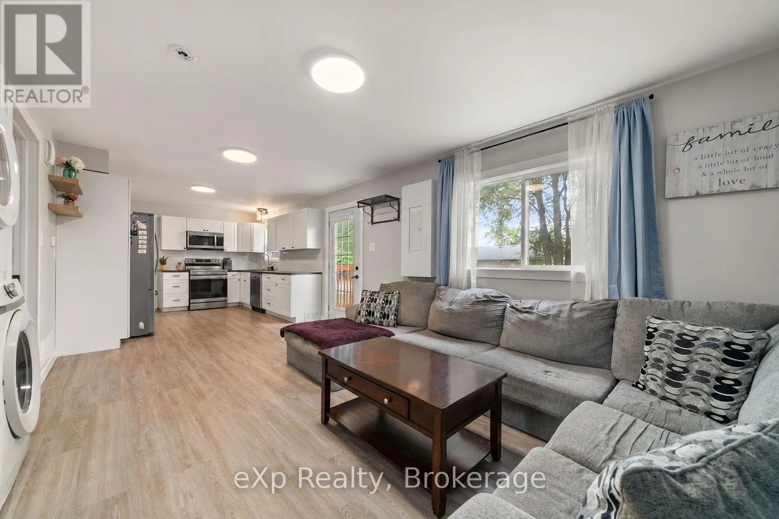 UNIT A - 89 COLLEGE STREET E #Unit A