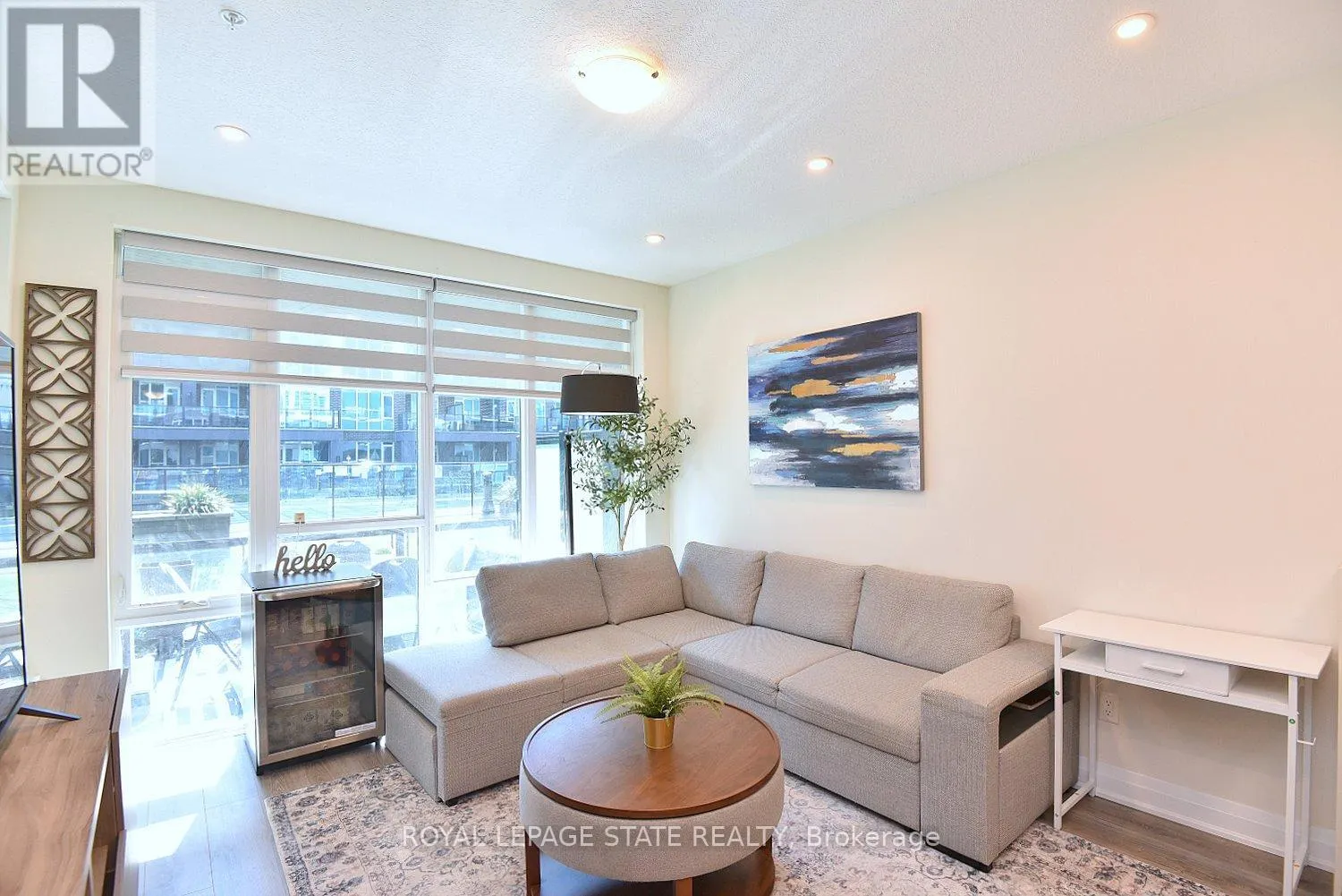 145 - 16 CONCORD PLACE