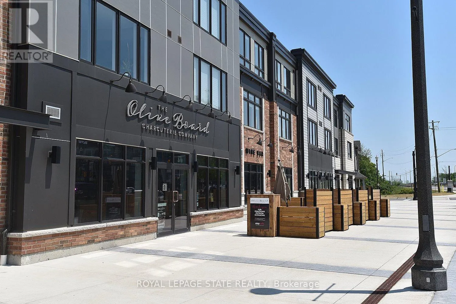 145 - 16 CONCORD PLACE