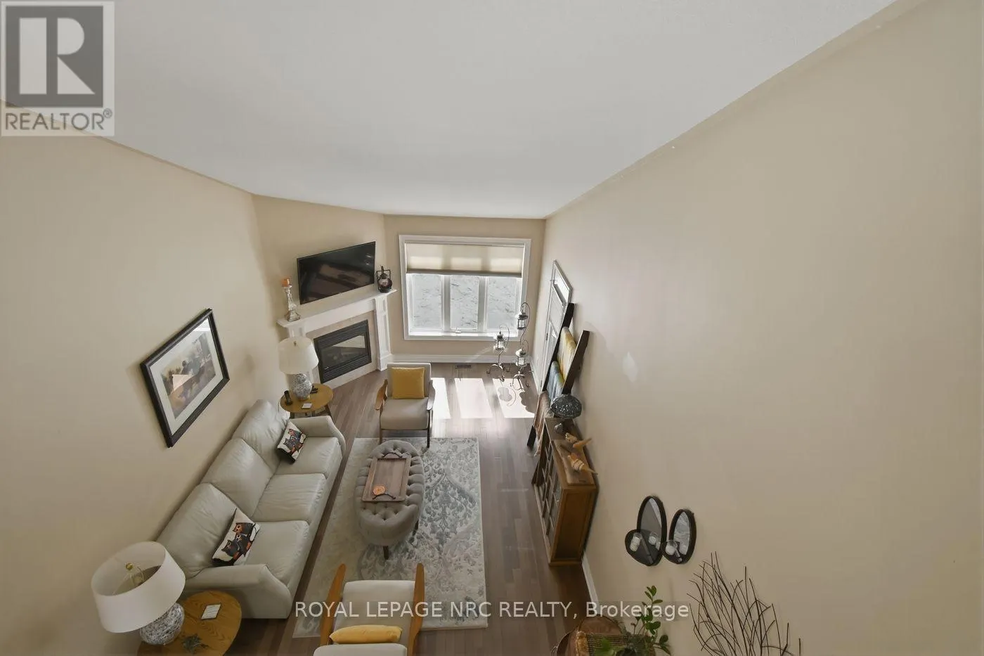 3945 VILLAGE CREEK DRIVE