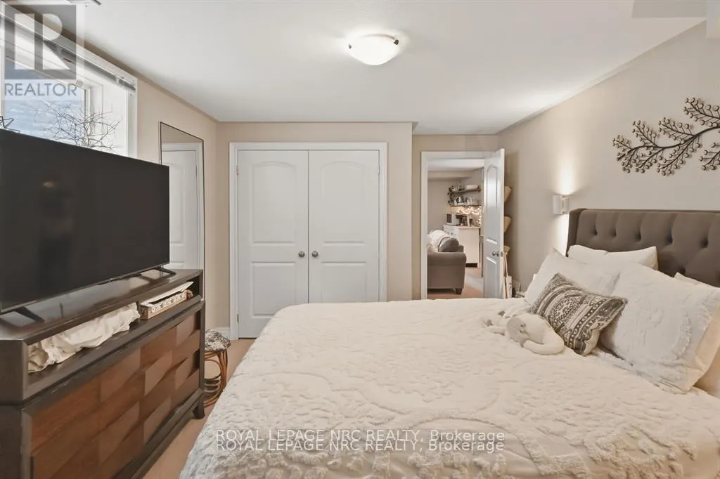 3945 VILLAGE CREEK DRIVE