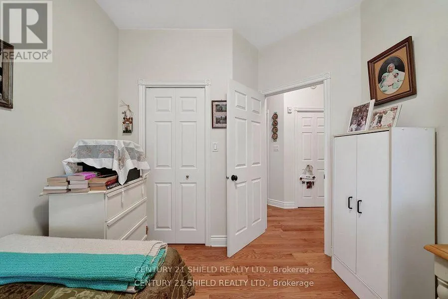 67 FRONT ST STREET