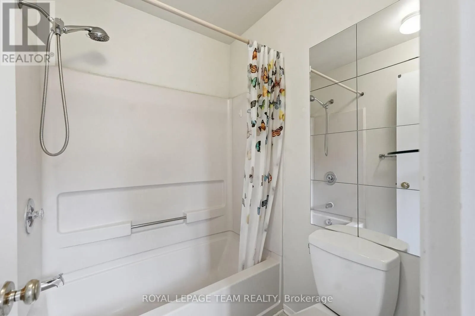 66 ARMADALE CRESCENT